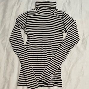 Everlane Black and White Striped Long Sleeve Top